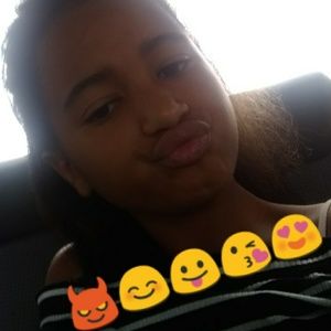 Meet your Posher, Isabella